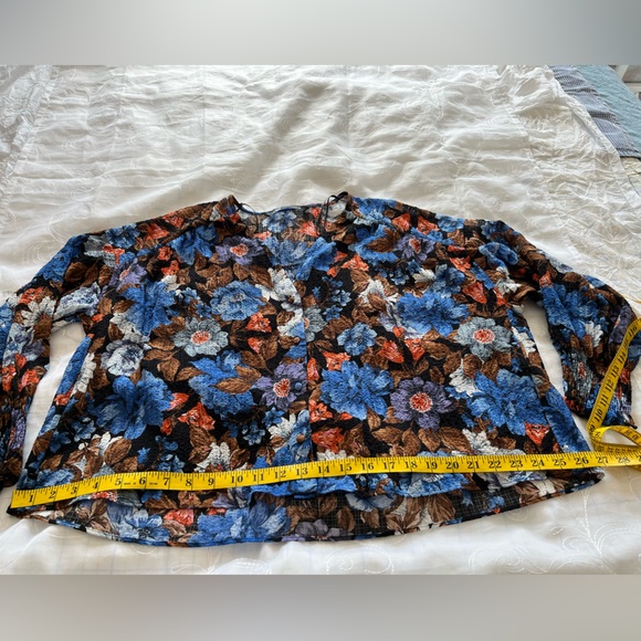 Zara Women’s Medium Multi-Color Medium Bishop Sleeve Top - Picture 5 of 13